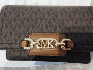 Billetera/móvil MK