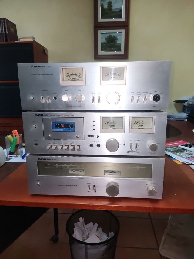 equipo de música LENCO