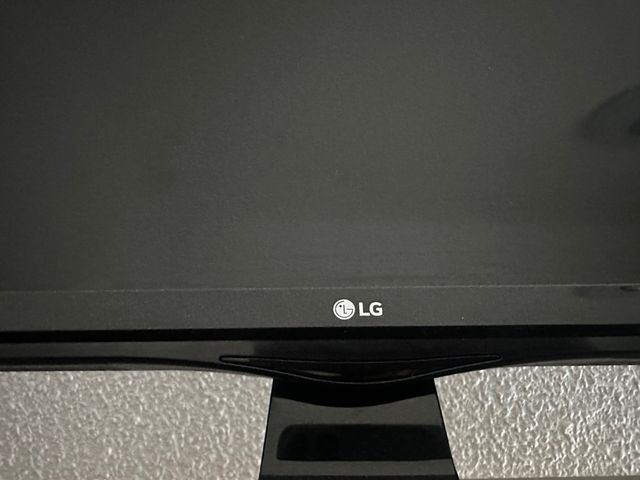 Televisor LG 24’’