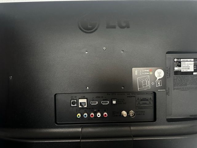 Televisor LG 24’’