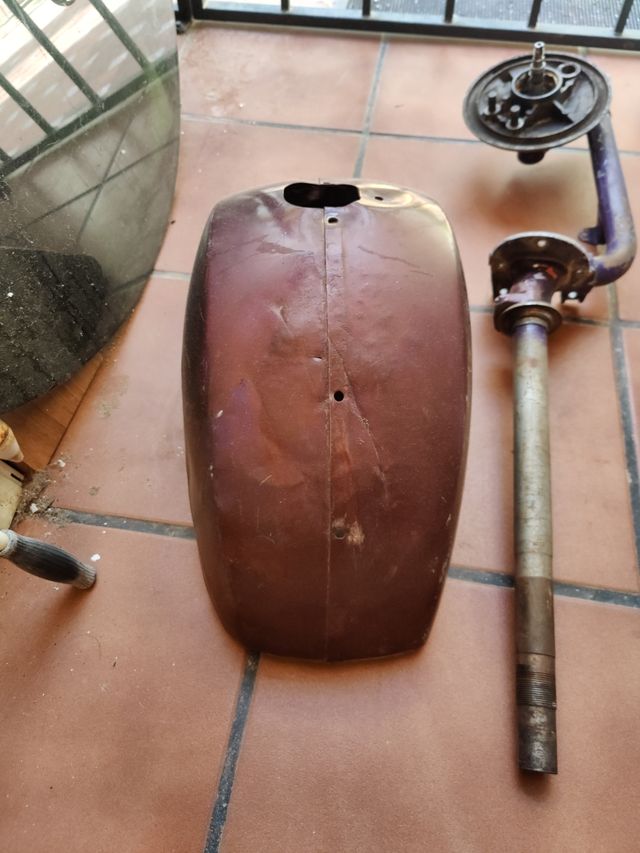 Forcella e parafango Vespa 200