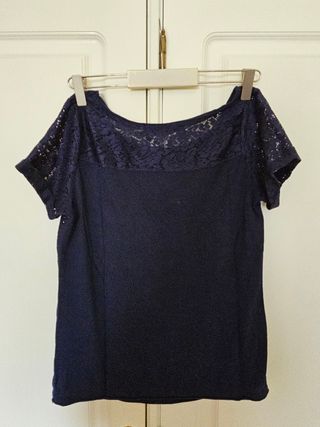 Camiseta encaje de Stradivarius 
