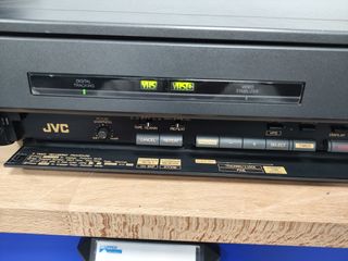 Vídeo VHS JVC HR-FC100E