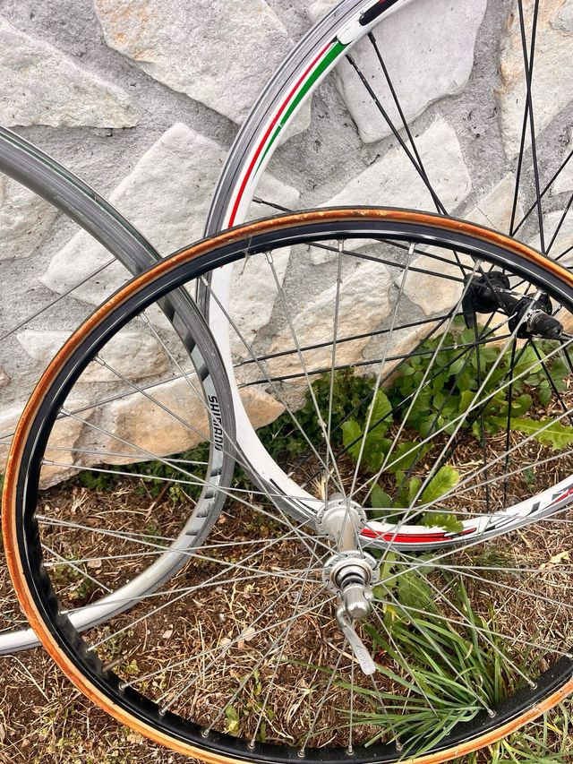 Lotto 4 ruote anteriori