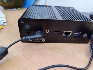 Mini ordenador Intel NUC