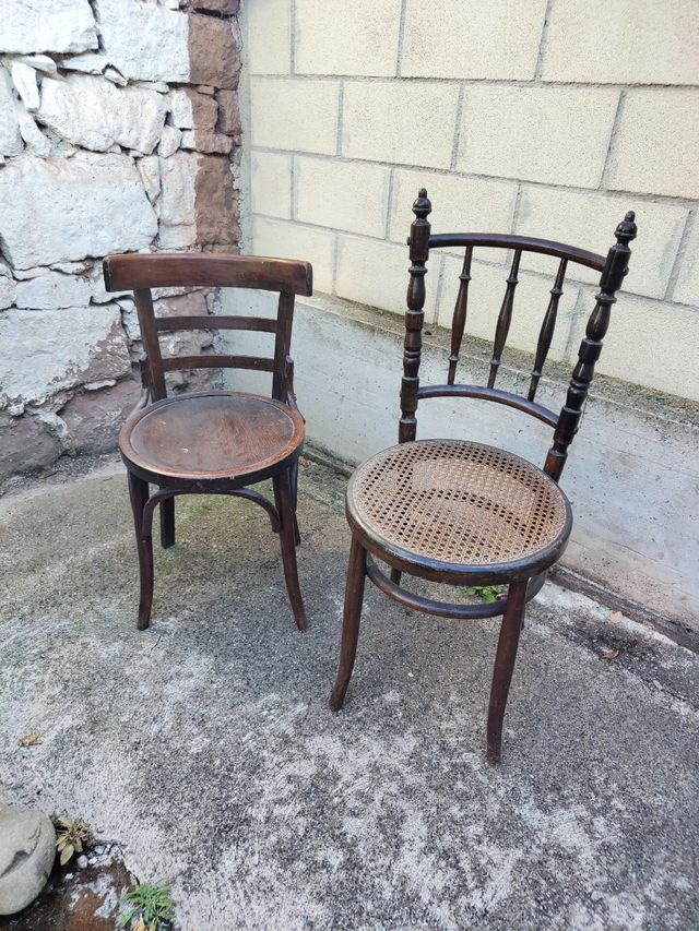 Sillas antiguas variadas