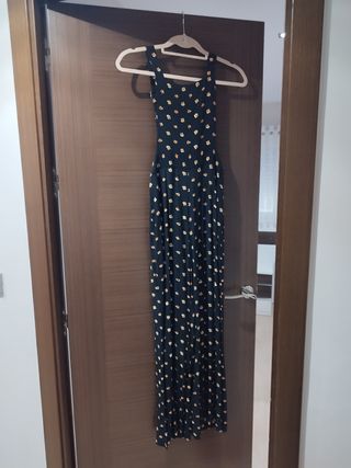 Peto Bershka. Talla 36