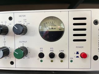 Compresor/Equalizador Vàlvules TL Audio VP-5051