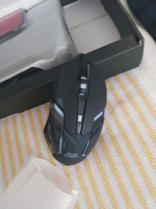 Teclado y ratón, alfombrilla de regalo Mars Gaming