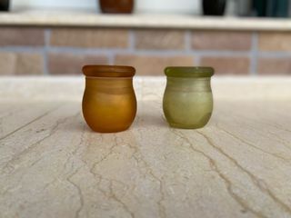 2 candele in vetro colorato
