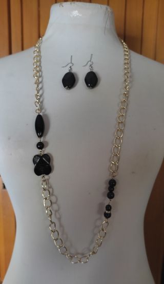Collar y pendientes
