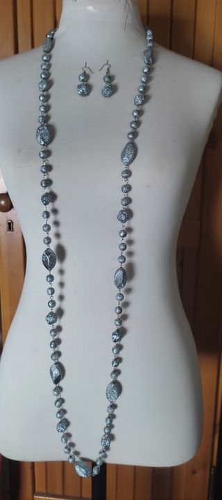 Collar y pendientes 