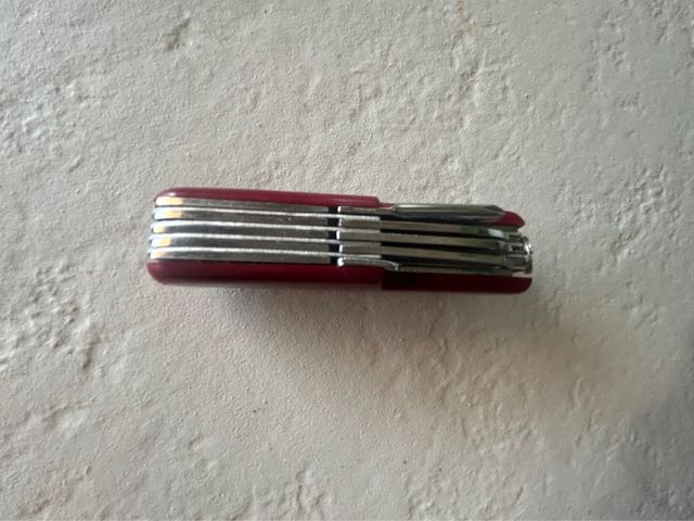 Imitazione coltellino svizzero