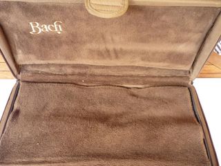 Funda de Trompeta Bach Stradivarius como nueva