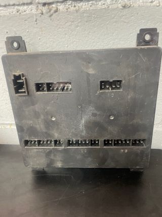 Caja de fusibles de camiones nissan 