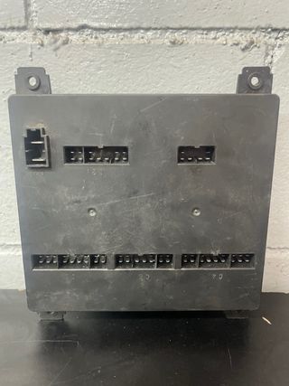 Caja de fusibles de camiones nissan 