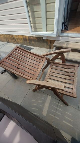 Banco y silla exterior