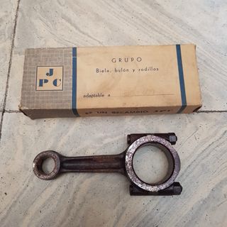 Biela motor Seat 600n