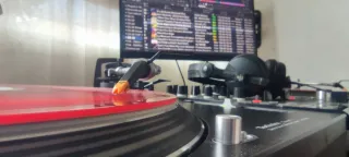 CLASES DE DJ Y PRODUCCIÓN MUSICAL.