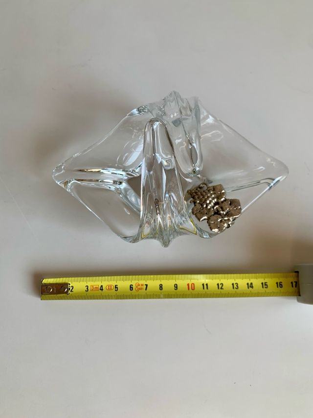 Adorno. Cristal y plata.  Antiguo