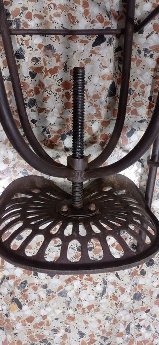 Juego de 2 taburetes de hierro forjado