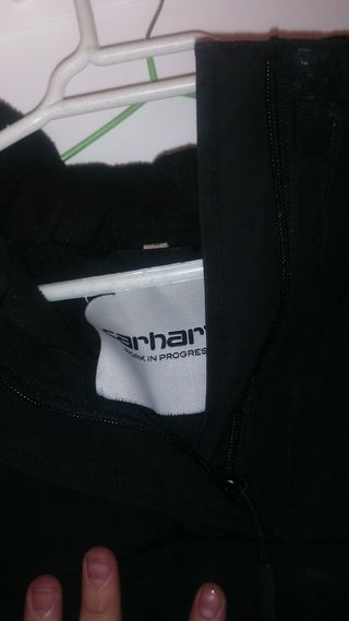 Cazadora carhartt negra