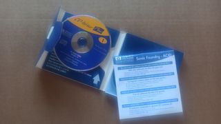 Lector-Grabador CD-Writer Plus Hewlett Packard