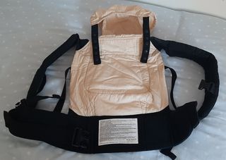 Mochila portabebes y reductor como nuevos