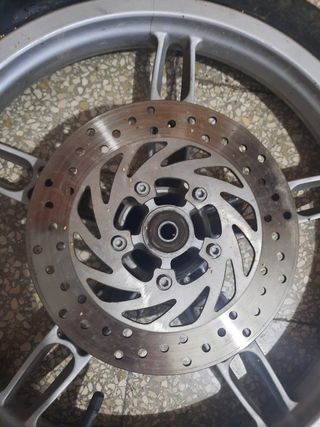 Ruota anteriore scarabeo 100 4t 2009