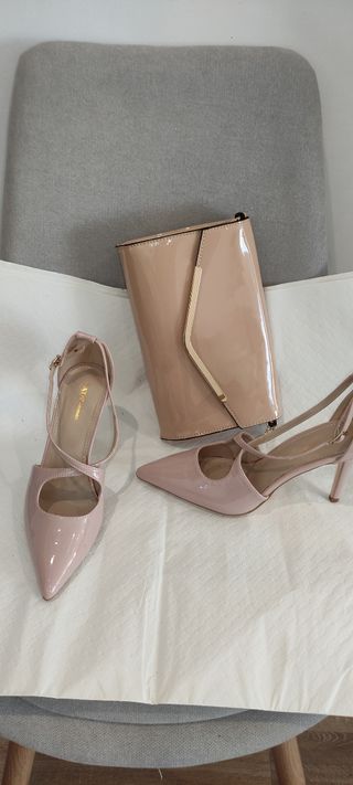 Zapatos y cartera