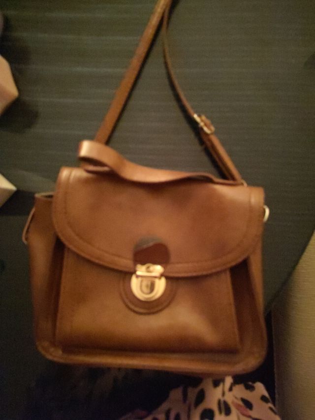 Bolso marrón bandolera