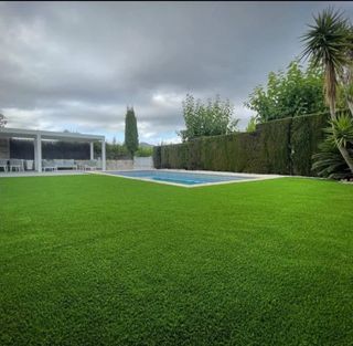 Jardinero profesional 632472573