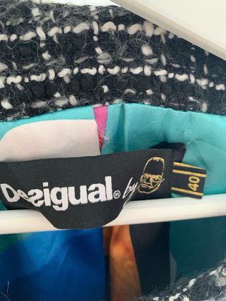 CHAQUETA LANA MUJER DESIGUAL