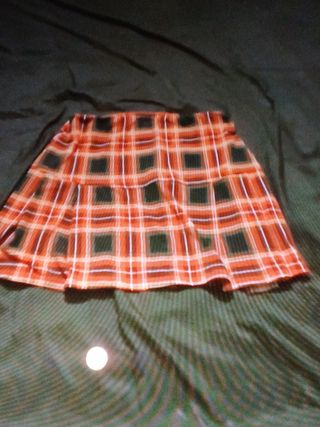 FALDITA CORTA CINTURA ELÁSTICA