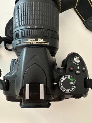 Cámara Nikon D3200 + 3 objetivos