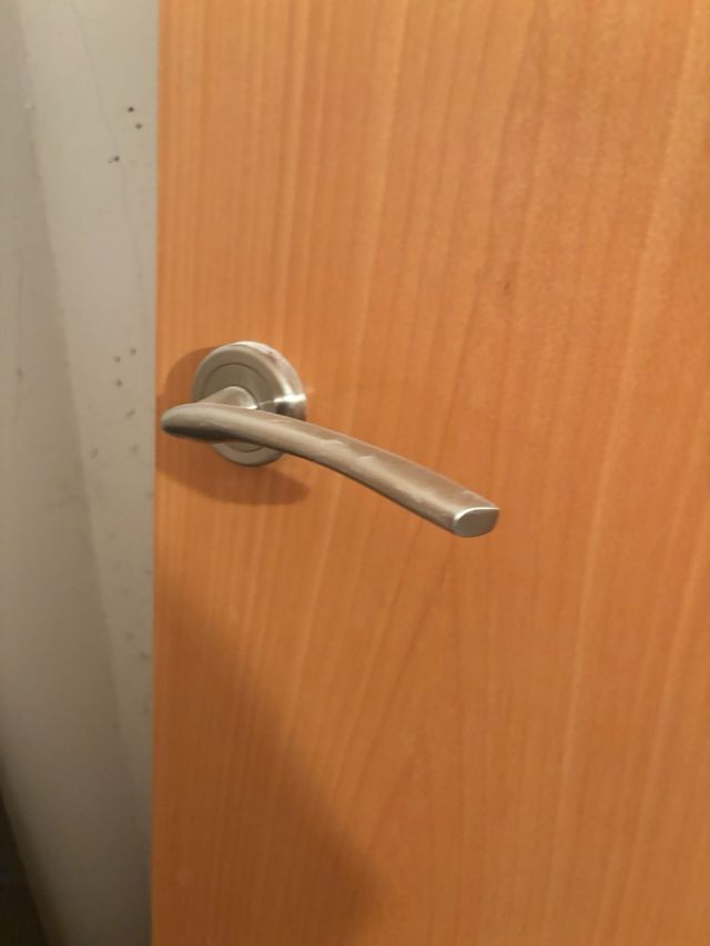 Puerta interior de piso del año 2008