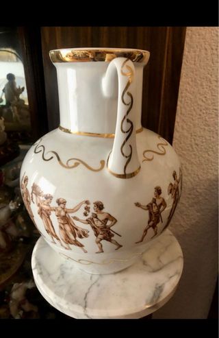 JARRÓN PORCELANA GRABADO EN ORO.