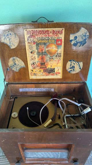 MUEBLE GRAMÓFONO PARLOPHONE