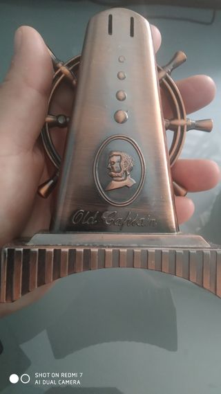 Mechero timón y cenicero por 5€
