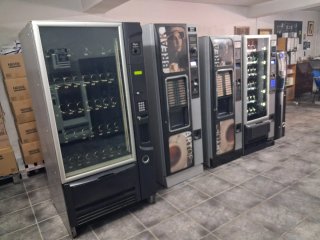 Máquinas expendedoras  café-frío seminuevas y 24h