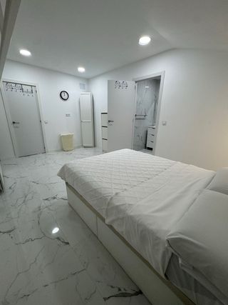 Espacio en alquiler móvil: +34-614437250