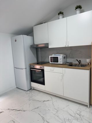 Espacio en alquiler móvil: +34-614437250