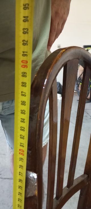 GRATIS HOY. Sillas de comedor antiguas 70 años