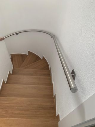 MOBILIARIO A MEDIDA Y MAQUINARIA DE ACERO