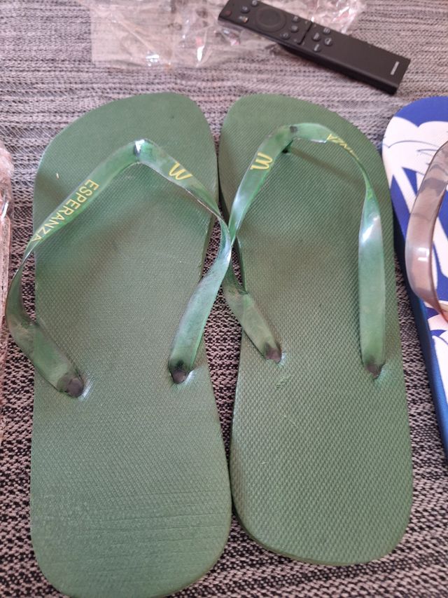 Chanclas,vario modelo y tallas,nuevas.