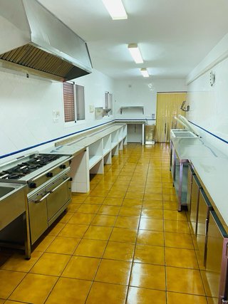 SE VENDE FINCA CON NAVE Y INVERNADERO Y PARCELA