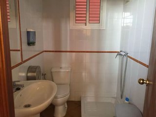 SE VENDE FINCA CON NAVE Y INVERNADERO Y PARCELA