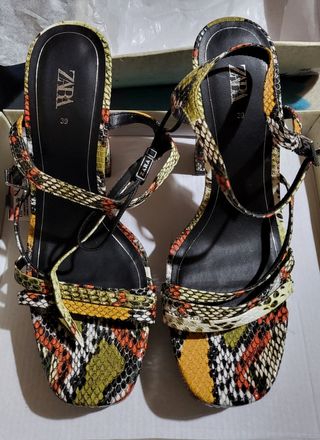 *SANDALIAS SERPIENTE 39 MULTICOLOR