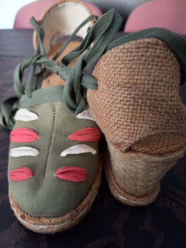 Sandalias/Alpargatas con tacón, talla 37