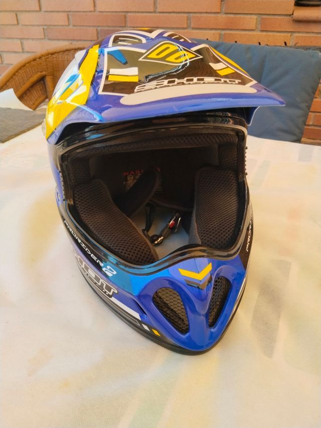 Casco "Shot Race-Gear"